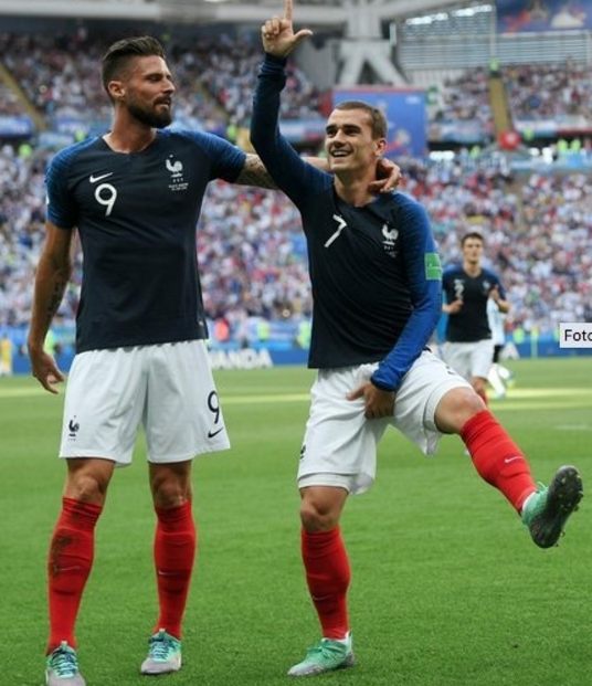 法国乒乓球队碾压德国乒乓球队，波尔高光表现