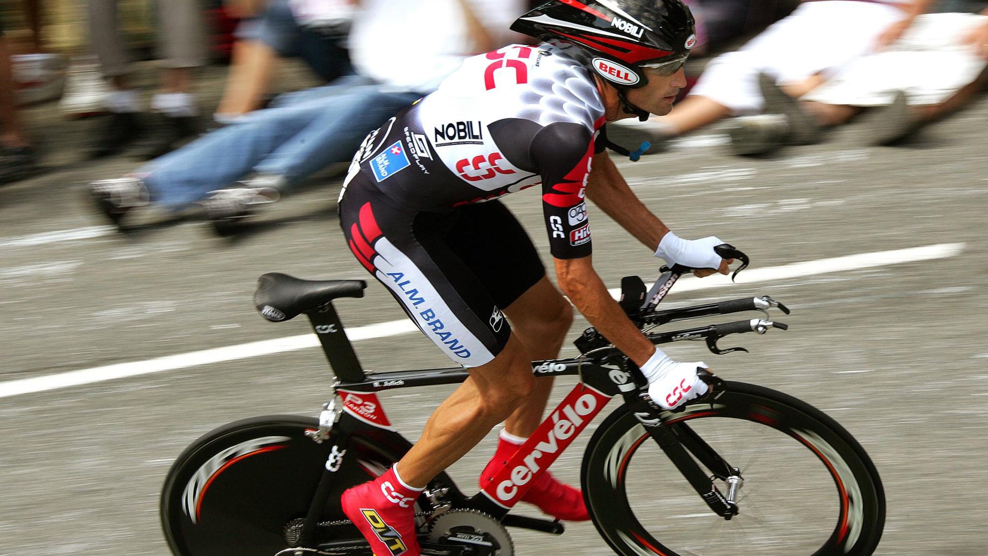 绿茵场上的战术革命，从格列兹曼的攻防转换艺术，到韩国血拼阿尔及利亚的启示