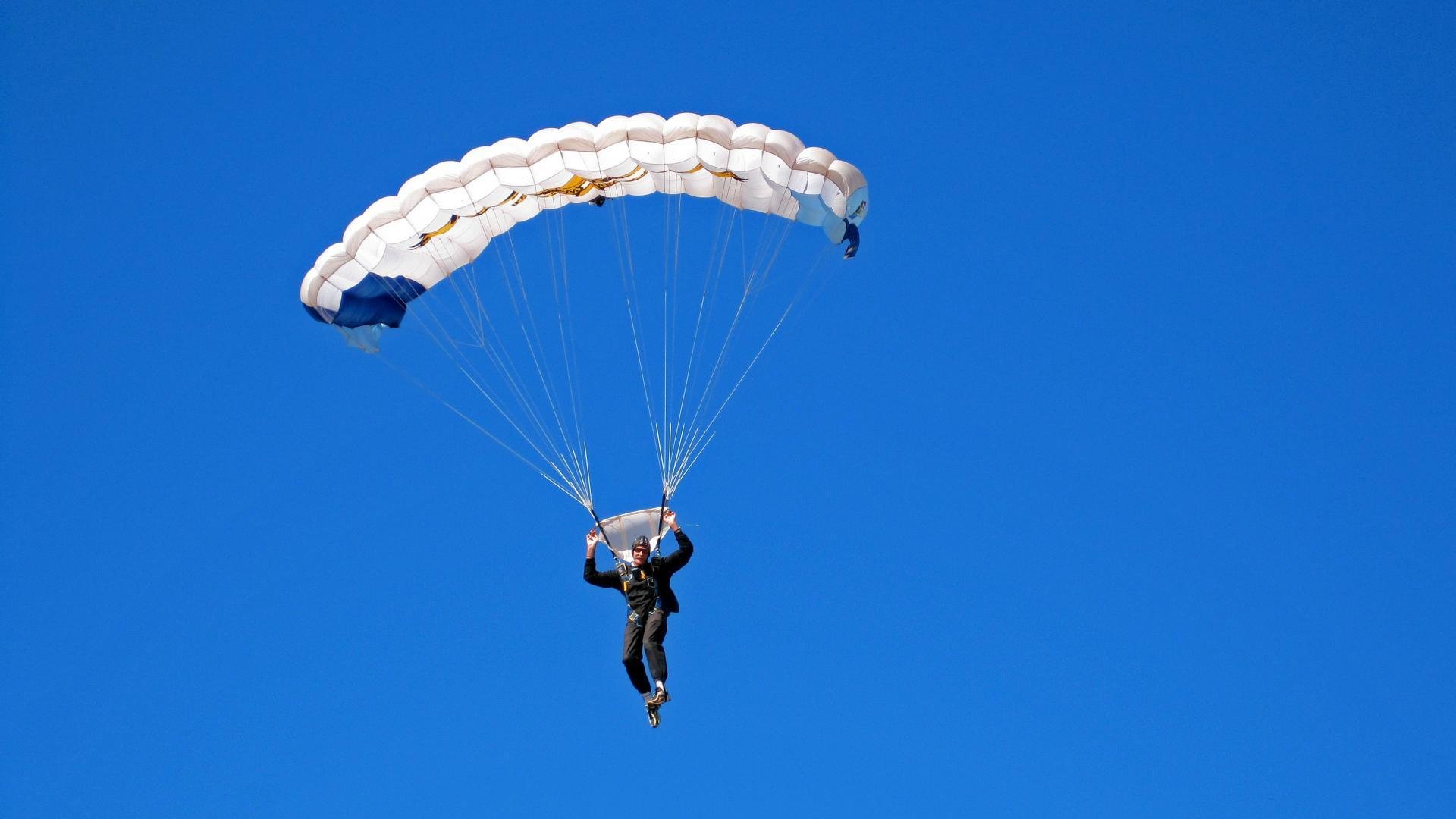 南美风暴席卷欧洲！巴拉圭轻取波兰，萨内成关键先生引爆战术革命